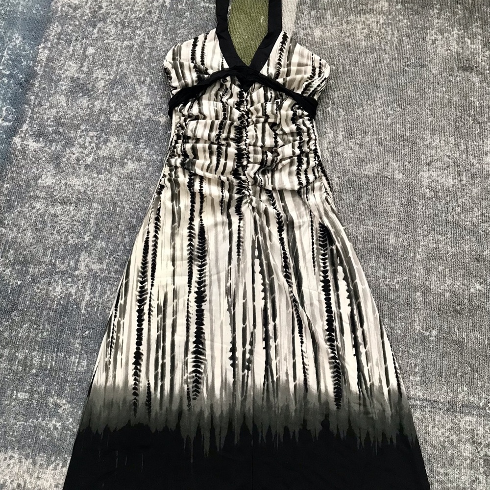 *SOLD*  Ladies Midi dress